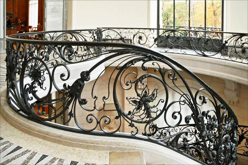 Кованые перила в стиле Рококо